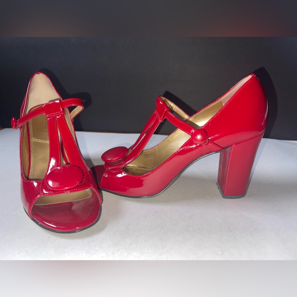 Tahari Red Mary Jane-Like Heels